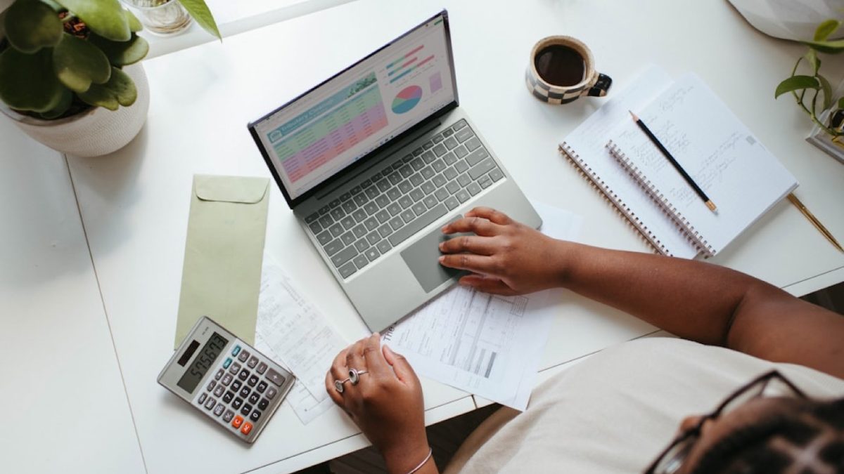 Choisir une néobanque pour micro‑entrepreneur : guide pratique