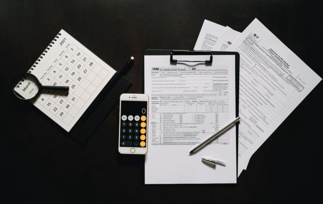 Clôturer un compte professionnel : démarches et délais